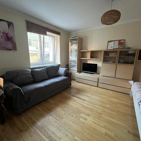 Entire Studio Flat Appartement Warschau Buitenkant foto
