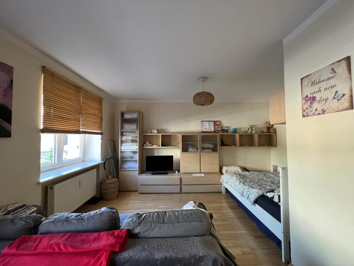Entire Studio Flat Appartement Warschau Buitenkant foto